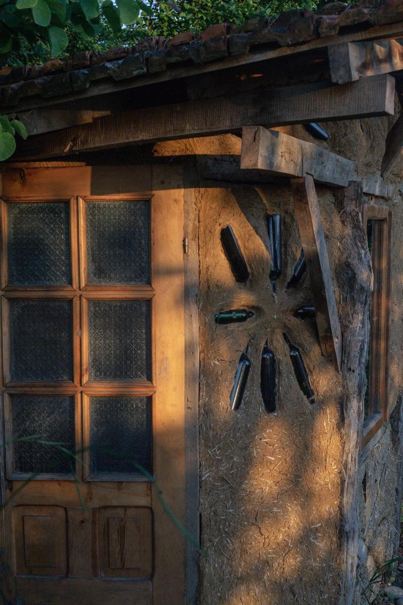 The House In The Village Pellumbas Ngoại thất bức ảnh