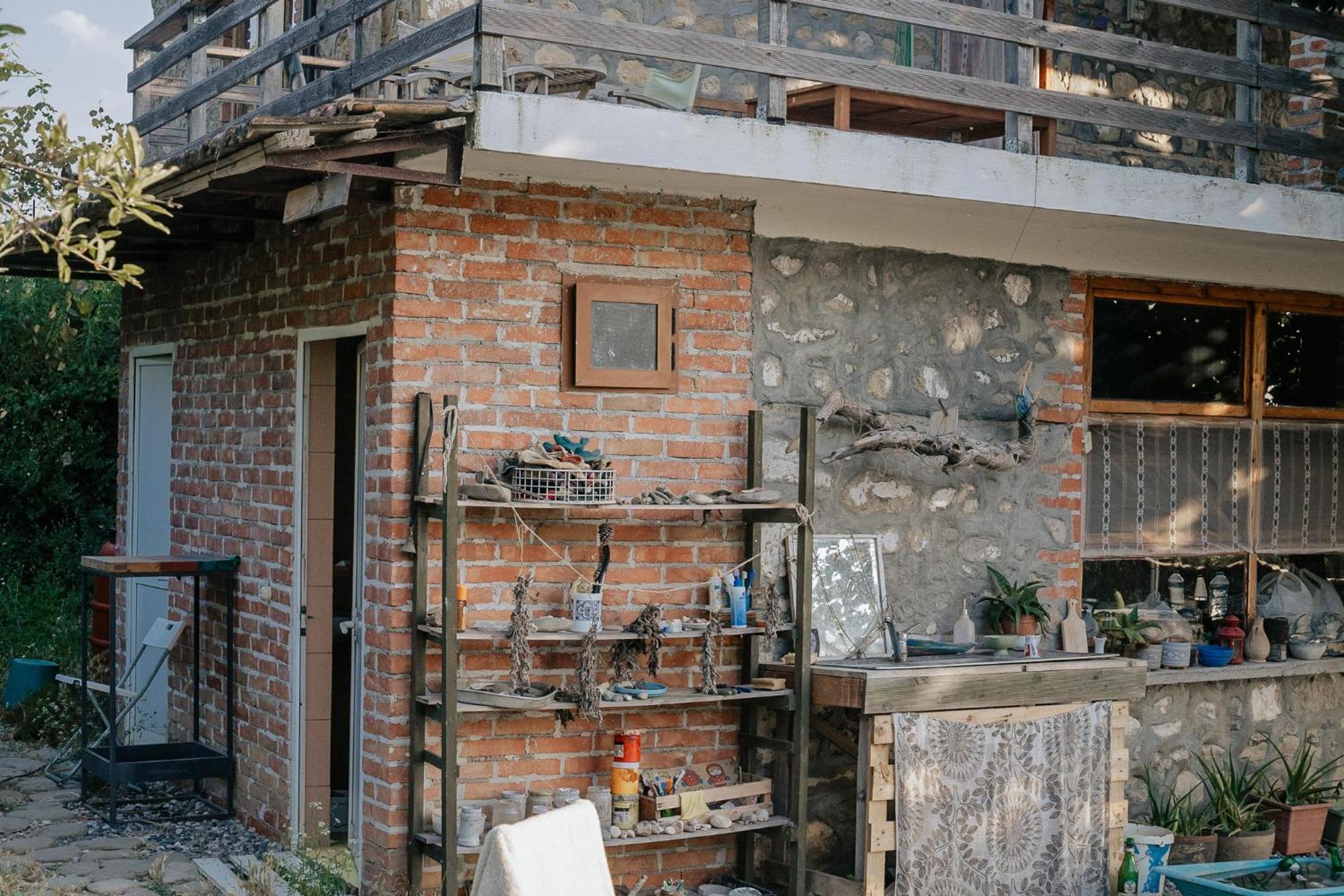 The House In The Village Pellumbas Ngoại thất bức ảnh